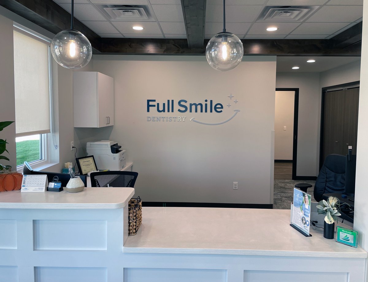 apdesignpro's tweet image. Wall signs that speak volumes 🎯
Indoor signage adds polish, professionalism, and a welcoming vibe from the moment someone walks in.
From concept to install — AP Design has you covered.
#HelpingYouLookGood #InteriorSignage #OfficeBranding #CustomSigns