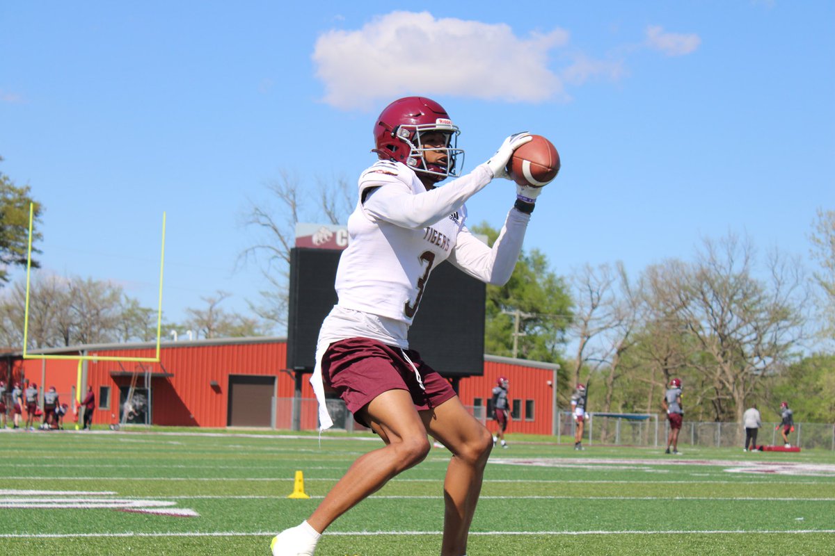 Coach Wyatt Anderson tweet media