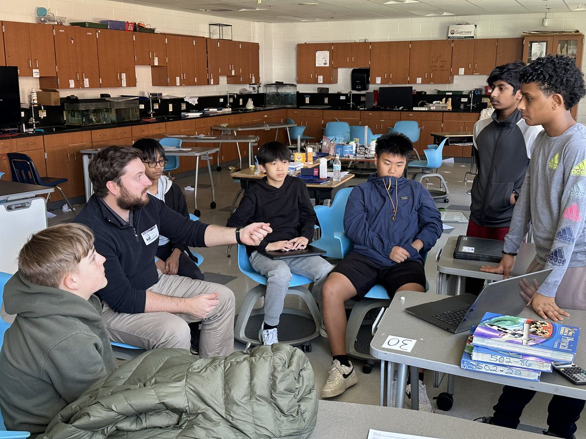 We love it when our fantastic neighbor and business partner <a href="/TheDewberryWay/">Dewberry</a> lends their professional expertise to our students. These <a href="/LJMS_FCPS/">Luther Jackson MS</a> web designers got some great advice from a subject matter expert today! #lightsonafterschool