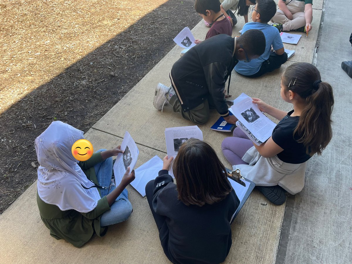 Schulzin3rd's tweet photo. Took our STAAR review outside today to enjoy this beautiful weather! #FBISDProud #JPEPantherPride @JPE_Panthers https://t.co/zulA8KFDEi