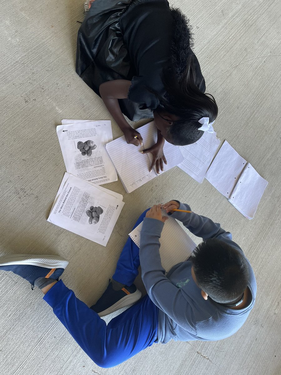 Schulzin3rd's tweet photo. Took our STAAR review outside today to enjoy this beautiful weather! #FBISDProud #JPEPantherPride @JPE_Panthers https://t.co/zulA8KFDEi