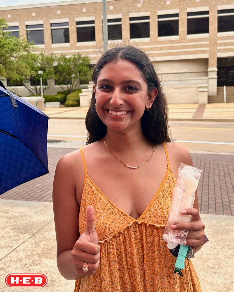 MaroonOut's tweet photo. From cheers to chills (and happy tears 🥹), Ring Day was everything we hoped for 💍✨ Big thanks to @heb for bringing the spirit and sparkle! 💫💖 Here’s to tradition and the Aggie Ring. Gig 'em! ❤️ 

#maroonout #tamu #btho #aggiering https://t.co/CznngYLbNy