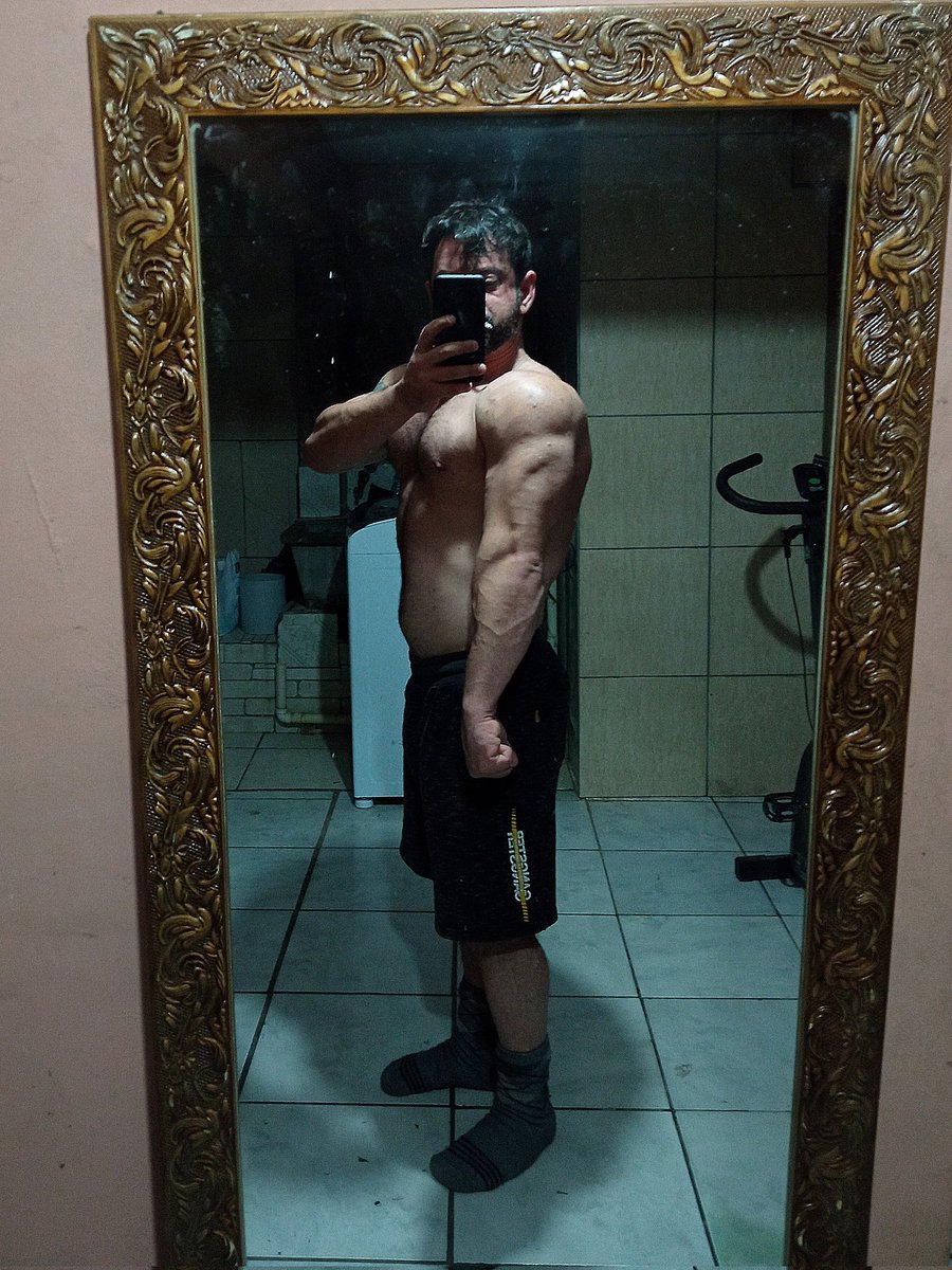 Robenzeta_'s tweet photo. Transmutação em andamento...

#Fitness #Motivation #Treino #ShapePerfeito #VidaSaudável #Musculação https://t.co/MQybnQmWQ1
