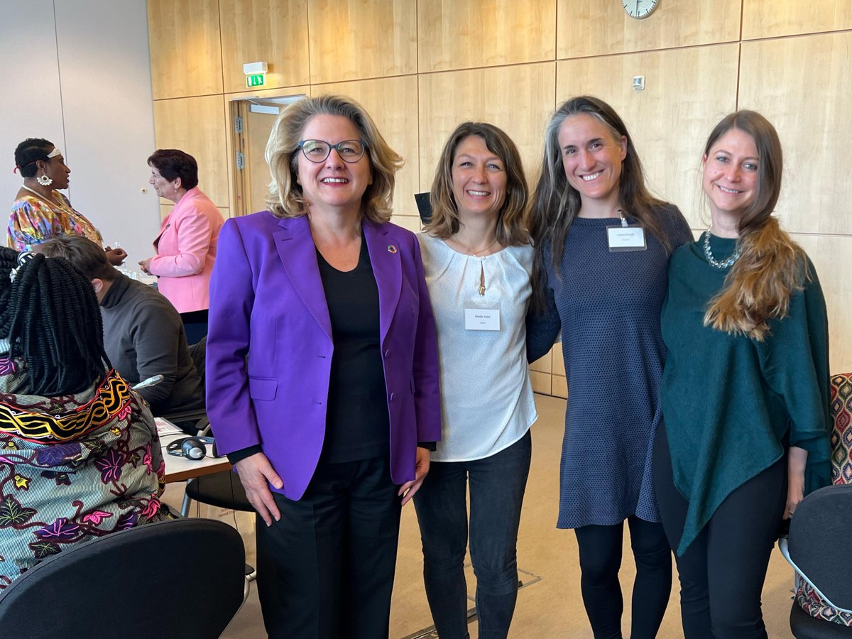 Women's Peace & Humanitarian Fund (@wphfund) on Twitter photo After the whirlwind energy of #CSW69 in #NewYork, we're keeping the momentum going - this time across the Atlantic in #Berlin!
Thrilled to be joining the Annual Meeting of <a href="/BMZ_Bund/">Bundesentwicklungsministerium</a>'s Action Network on #ForcedDisplacement this week - check out some highlights below! 👇 After the whirlwind energy of #CSW69 in #NewYork, we're keeping the momentum going - this time across the Atlantic in #Berlin!
Thrilled to be joining the Annual Meeting of <a href="/BMZ_Bund/">Bundesentwicklungsministerium</a>'s Action Network on #ForcedDisplacement this week - check out some highlights below! 👇