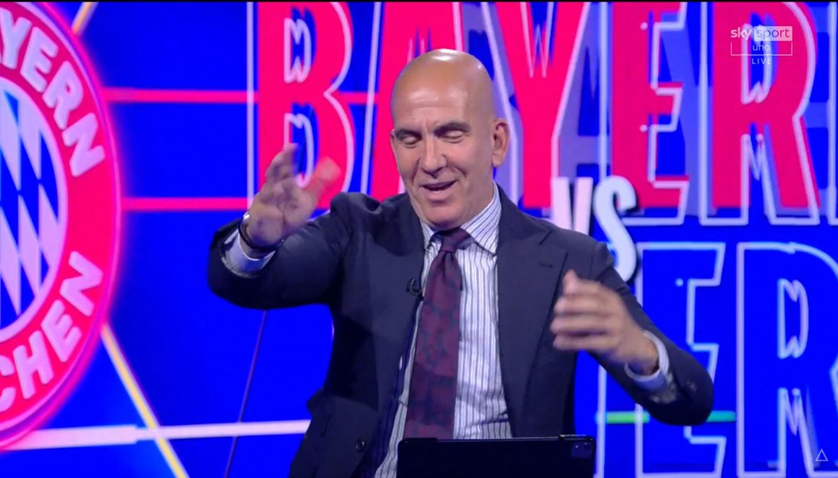 marifcinter's tweet photo. Di Canio: "Nessun giocatore del Bayern ha il fuoco dentro che ha Muller. Hai visto appena entrato? Subito a chiamare palla. Dammela, dammela. Questo pure a 50 anni nel giardino di casa sarà lì a dire alla moglie 'dammela dammela"

Boban: "Eh ogni tanto ci sta di chiederla alla moglie..."

Di Canio: "Ma no, non intendevo quello"

Masolin: "Ragazzi non è nemmeno mezzanotte"