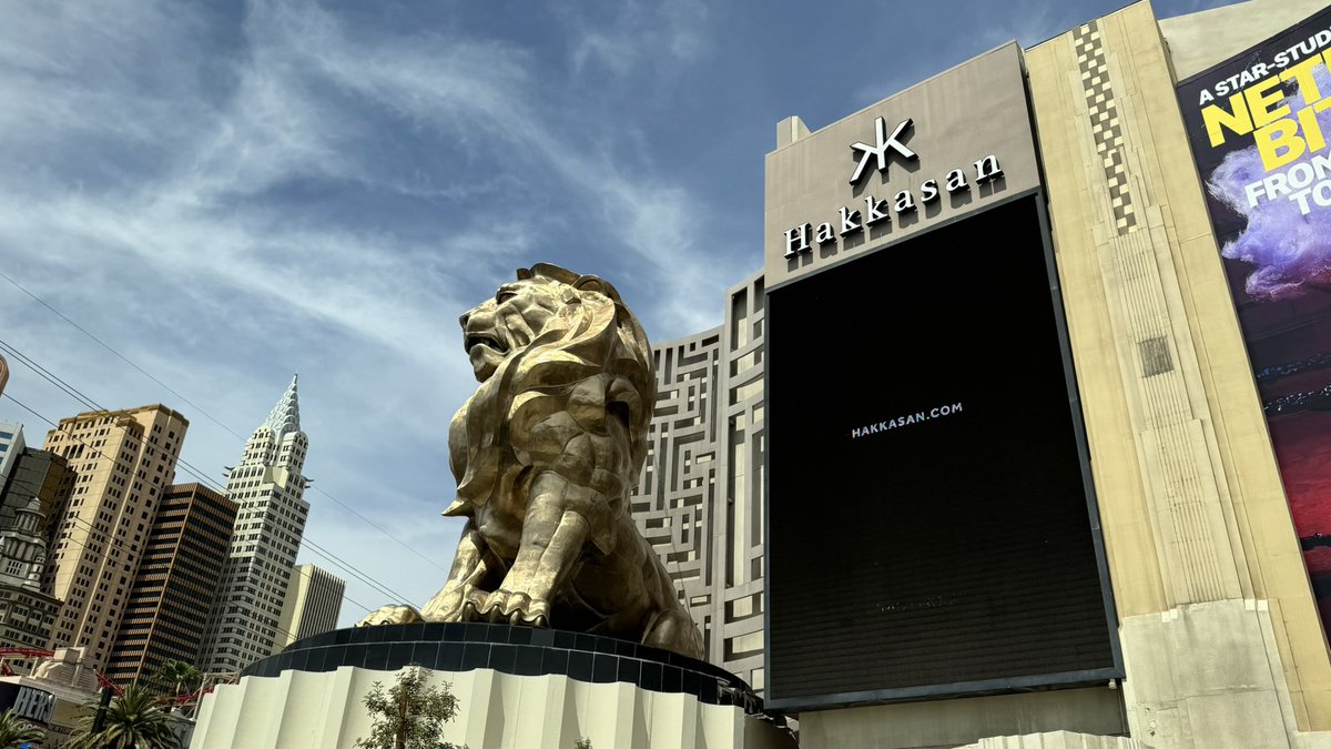 原来 Hakkasan 是「客家」「桑（日文） / 生（粤语）」的混搭！

话说，在「赌城」看到「客家」，总感觉有点违和啊😂