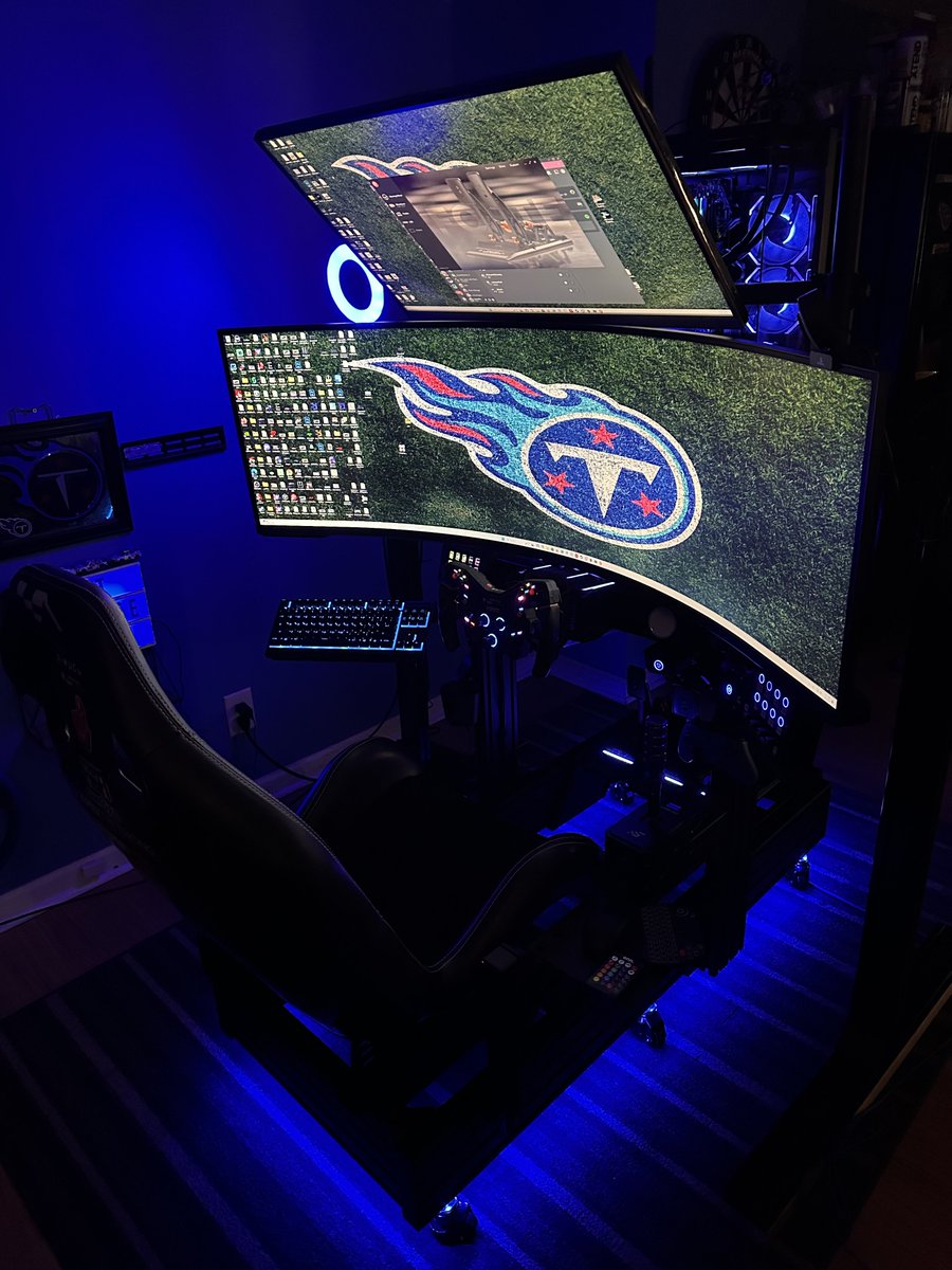 SlipStreamRA's tweet image. Gearing up for @iRacing
 Coca-Cola #enascar race tonight!
@ENASCARGG