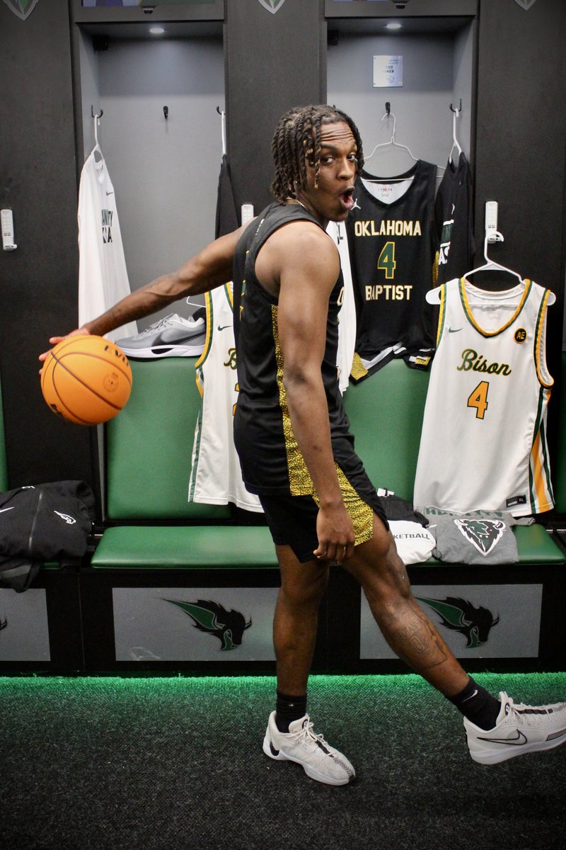 $moove.Seth🏀💥 tweet media