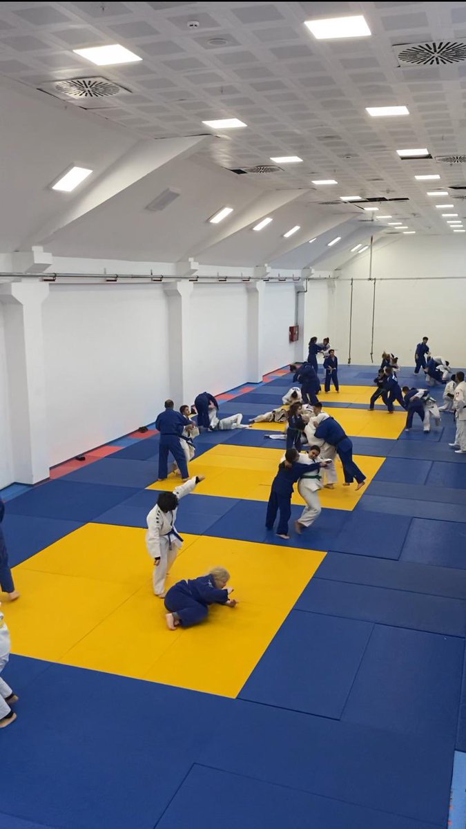 DeryaCidem's tweet photo. Ali atmaca judo salonu OLİMPİKJUDO @ozturkyunus45 @shuysuz @Levent_Tokay https://t.co/tiuKu3Tznh