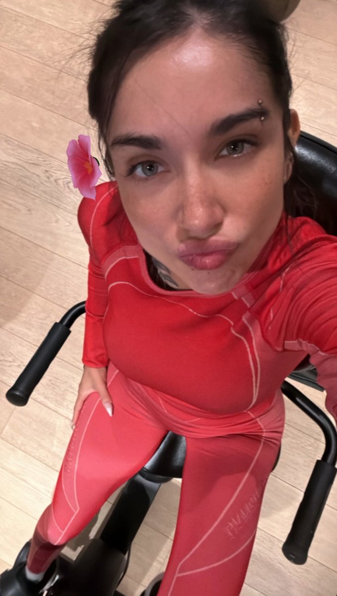 ━━━━━━ ━━━────
  ◉ ☑  𝟣𝗁  ⚪️ 𝗠𝗮𝗿𝗶́𝗮 𝗕𝗲𝗰𝗲𝗿𝗿𝗮