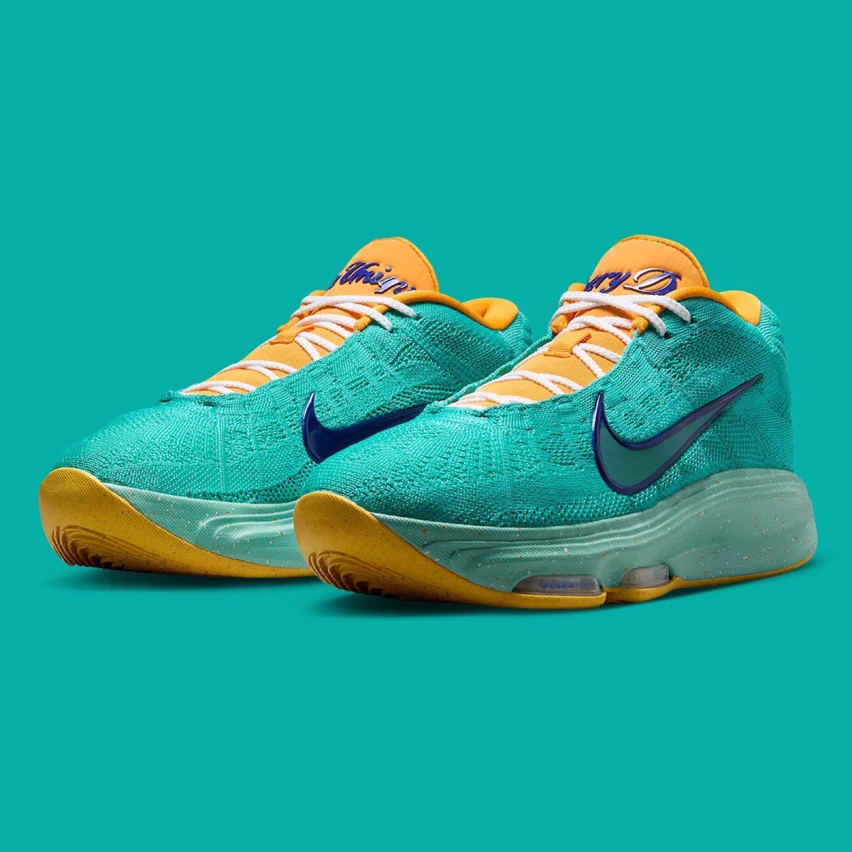 SBDetroit's tweet photo. OFFICIAL PHOTOS: Victor Wembanyama x Nike GT Hustle 3 "Dusty Cactus" 👽 

COMING SOON:  https://t.co/8rpb8xCKvu https://t.co/hgw9DnrPn1