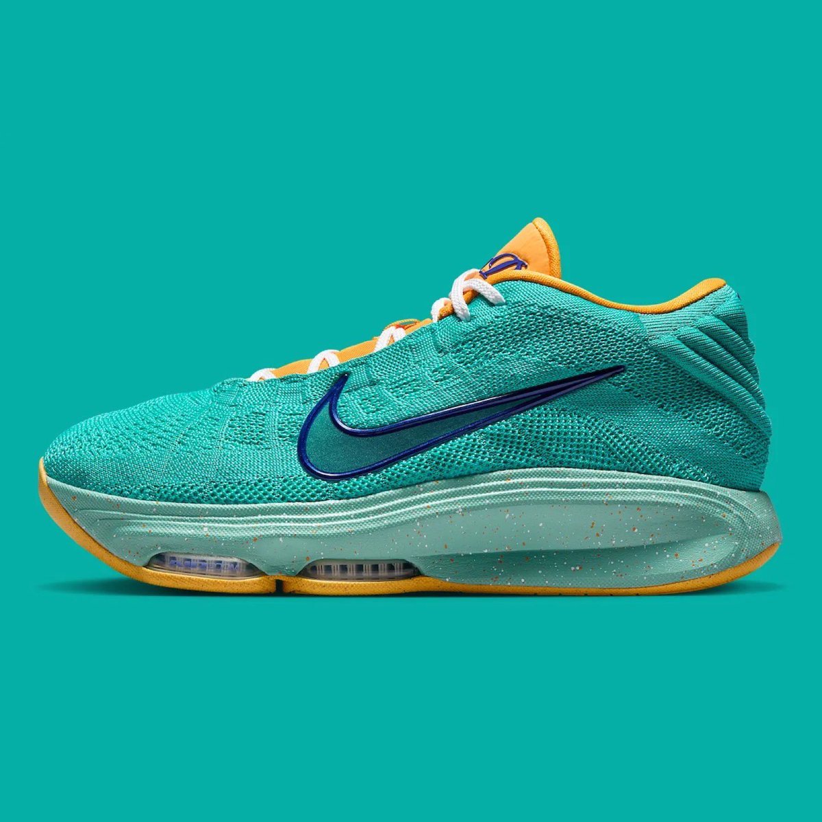 SBDetroit's tweet photo. OFFICIAL PHOTOS: Victor Wembanyama x Nike GT Hustle 3 "Dusty Cactus" 👽 

COMING SOON:  https://t.co/8rpb8xCKvu https://t.co/hgw9DnrPn1