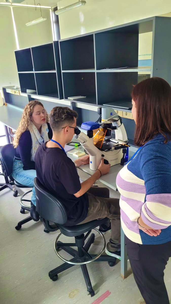 advanced_unit's tweet photo. @Garcia__Majo Las secciones prácticas de hoy fueron todo un éxito!
#ResoluciónÓptica
#DIC
#Darkfield
#Lifeimaging
🔬🧫🐠🦓 https://t.co/I0EpIgkCeH