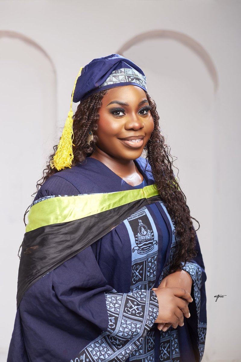 blessing_ajunwa's tweet photo. “From stage lights to first class! Best Graduating Student, Theatre and Film Arts, LASU with a CGPA of 4.73. It’s giving grace, grit, and greatness—God really outdid Himself with me!”
#LASU28thConvocation #FirstClassBaddie #GraceDidit https://t.co/IfZIRw44eF