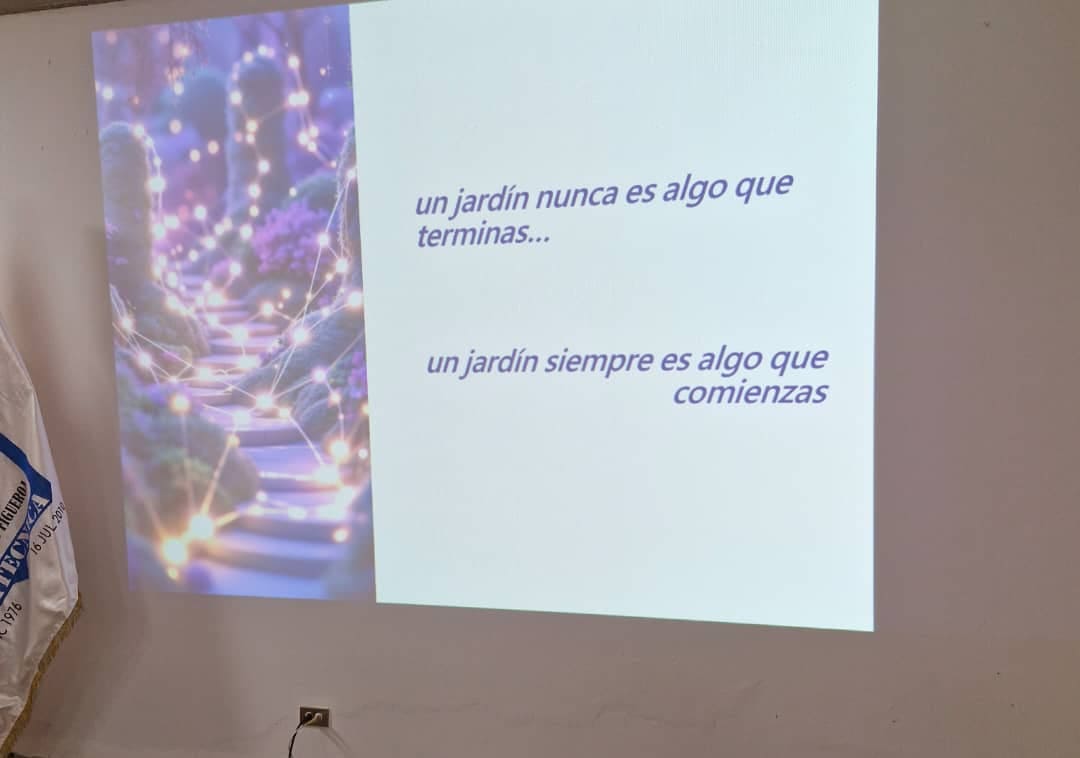 "El Jardín Infinito: Bienvenidos a la Ethereum Virtual Machine" 🌱 El Prof. Rubén Santana nos habló de la infraestructura que compone el ecosistema de la EVM y de la visión filosófica tras Ethereum