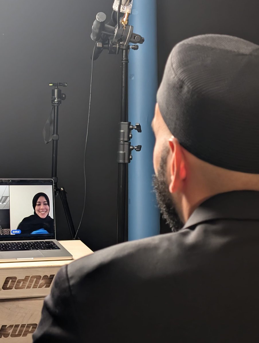 omarsuleiman's tweet photo. Just finished interviewing former Microsoft software engineer Ibtihal Aboussad. Inshā’Allāh it will be out on the Yaqeen Institute YouTube channel in the morning. May Allah bless her and the many others of conscience for their courage. Ameen https://t.co/UW5uFzkqUd