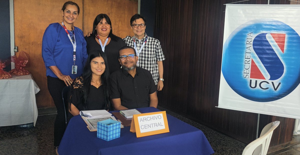 cnpven's tweet photo. Felicitaciones Secretaría #UCV @SecretariaUCVe Dra Corina Aristimuño @Corinarist Profs Mildred Logonbardi @TulioOlmos1 reunión #Gremios #Odontologos #Farmaceutas #Contadores con #Periodistas #CNP @TinedoGuia  @Edgarcardenasp  @CNPCaracas @galunach  @andresraulpaezp @UCVNoticias_ https://t.co/vGwK646VPK