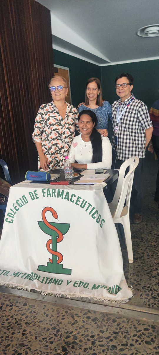 cnpven's tweet photo. Felicitaciones Secretaría #UCV @SecretariaUCVe Dra Corina Aristimuño @Corinarist Profs Mildred Logonbardi @TulioOlmos1 reunión #Gremios #Odontologos #Farmaceutas #Contadores con #Periodistas #CNP @TinedoGuia  @Edgarcardenasp  @CNPCaracas @galunach  @andresraulpaezp @UCVNoticias_ https://t.co/vGwK646VPK