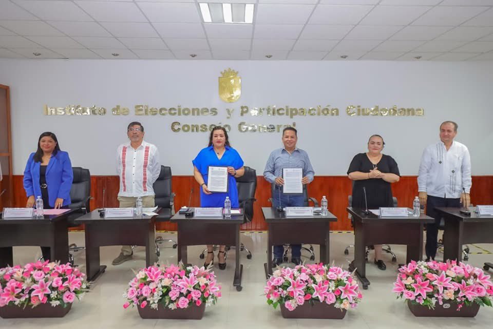 IcatechOficial's tweet photo. En #Icatech #Chiapas estamos comprometidos con el crecimiento de cada trabajador. Por eso, apostamos por brindarles capacitación de calidad que les permita desarrollar sus habilidades y alcanzar nuevas metas en su carrera profesional.
#CEM78 🦉♥️♠️
#Humanismo_Transformador 🐾🐾🐾 https://t.co/Rf81lrjg1h