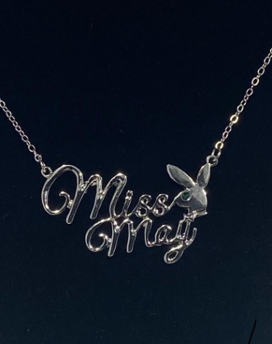 bow2boa's tweet photo. I just received PLAYBOY MISS May w/BIRTH MONTH STONE jewelry from Anonymous via Throne. Thank you! https://t.co/8AdnEjf0BF #Wishlist #Throne https://t.co/252SUMIltC