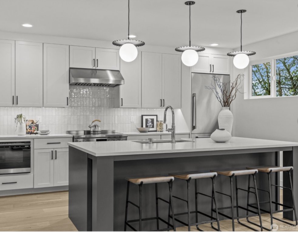 CRE8CapitalFund's tweet photo. Latest “For Sale” single family, accessory dwelling, and detached accessory dwelling.  One week on market and all sold!  #RETwit https://t.co/UrfzYbMTAD