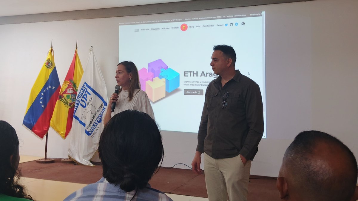 Al finalizar, el público participó activamente con preguntas que enriquecieron las presentaciones.