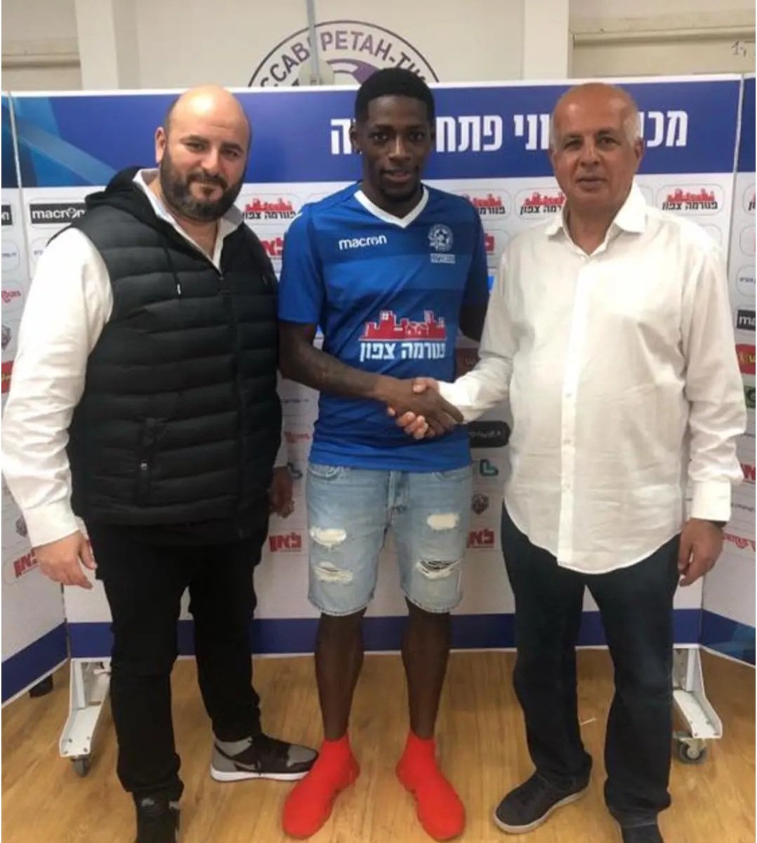 Sabrislm42_____'s tweet photo. @Manzala_ @Fakemonstre Retourne faire la chienne pour l'Etat d'Israel
( Petach-Tikva club ou tu a signé en 2018 basé en Israel 😆👍🏼) https://t.co/GQUtvjYJc1