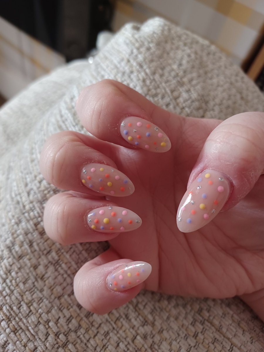 ShirlzaAnne's tweet photo. Love getting my nails done, nice and spotty which remind me of sprinkles on a cake! 💅 https://t.co/WsY9KLhzbL