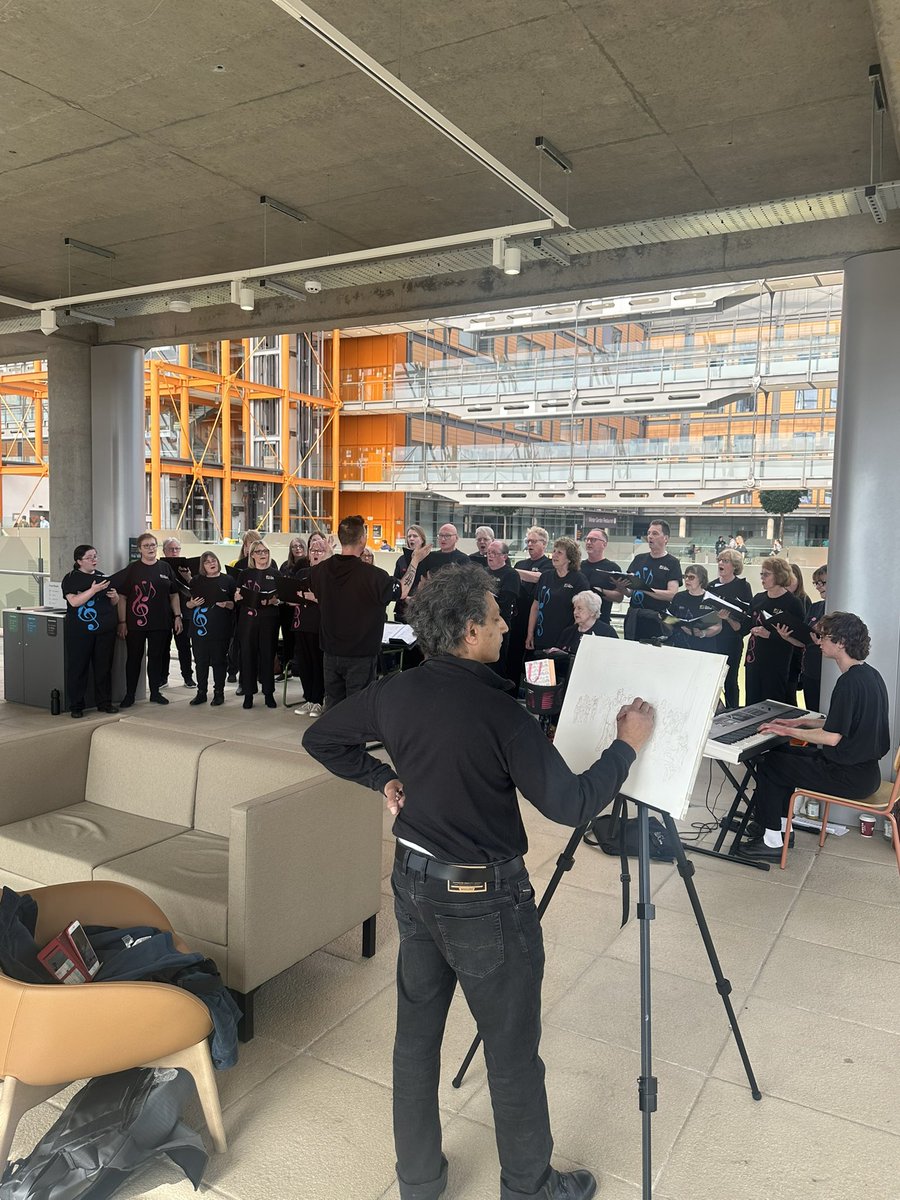 StaceyClarke04's tweet image. It’s great to see the art gallery is now open @MidlandMetUH ! 
This is for our patients, people and population 💙
#swb