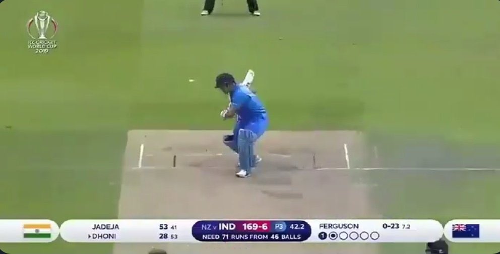 factsgems's tweet image. Dhoni Vs Ferguson -:

For Money                                    For Country 
#cskvspkbs