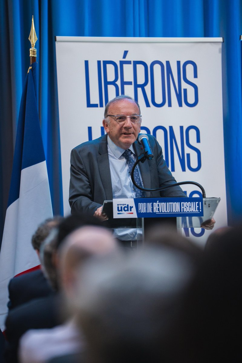 « Je me retrouve beaucoup dans vos propositions. » <a href="/PierreGattaz/">Pierre Gattaz</a> 

#RevolutionFiscale