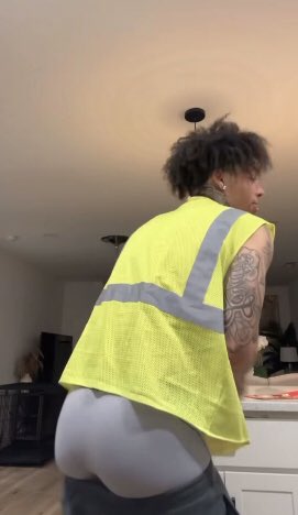 NLEFETlSH's tweet photo. He A lil thic ๐๐๐ฆ๐ฆ๐ฟ
#theylovedsmith #theylovedallion ๐
#saggingcake #leakedcelebs #rapper #dick #bbc #rappers #leakedrappers #nsfw #bigdick #thugdick #blackdick #tiktokleaks #bigbooty #rappersagging #dlbooty #thickbooty #gyat https://t.co/xLnx9rLCHk