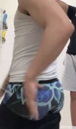 NLEFETlSH's tweet photo. He A lil thic ๐๐๐ฆ๐ฆ๐ฟ
#theylovedsmith #theylovedallion ๐
#saggingcake #leakedcelebs #rapper #dick #bbc #rappers #leakedrappers #nsfw #bigdick #thugdick #blackdick #tiktokleaks #bigbooty #rappersagging #dlbooty #thickbooty #gyat https://t.co/xLnx9rLCHk