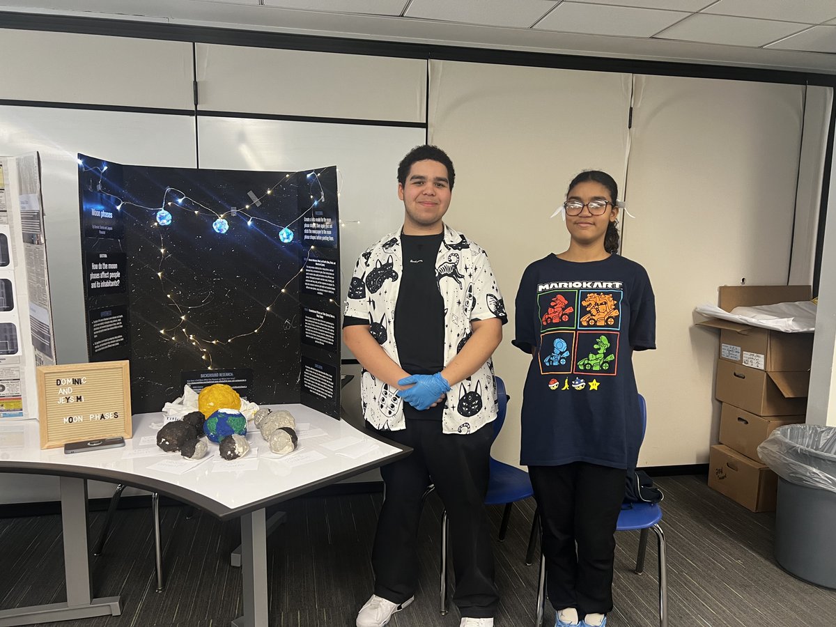 equalitycs's tweet image. 🧪 Science in action! Our students brought innovation, curiosity, and creativity to this year’s High School Science Fair. From chemistry to robotics, their projects were nothing short of inspiring! 💡🔬 #FutureScientists #STEMatEquality