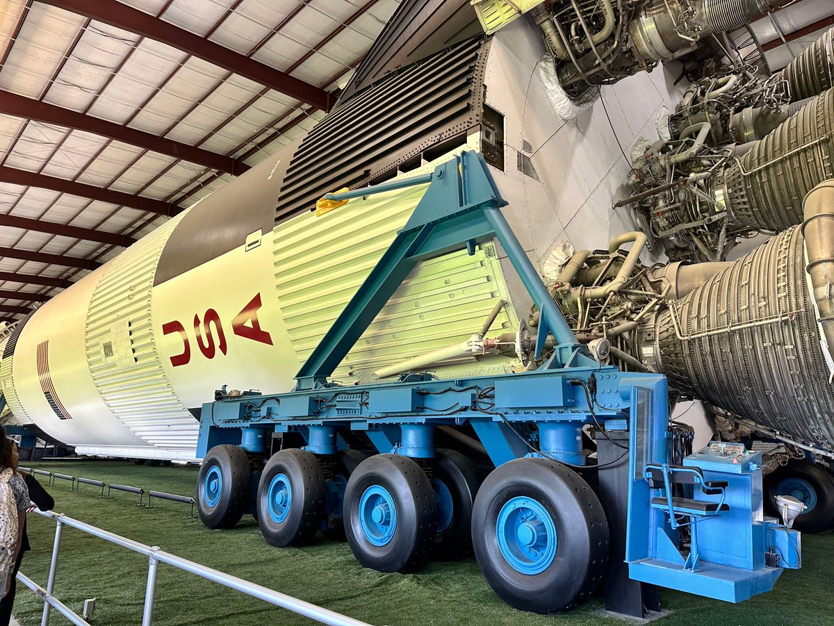 Our incredible NASA HUNCH teams, Eradicating Biofilms and Lunar Ejecting Robot, are at Johnson Space Center, ready to showcase their work. 

They're national design finalists and we couldn't be prouder!

#ROC #HarleyStories