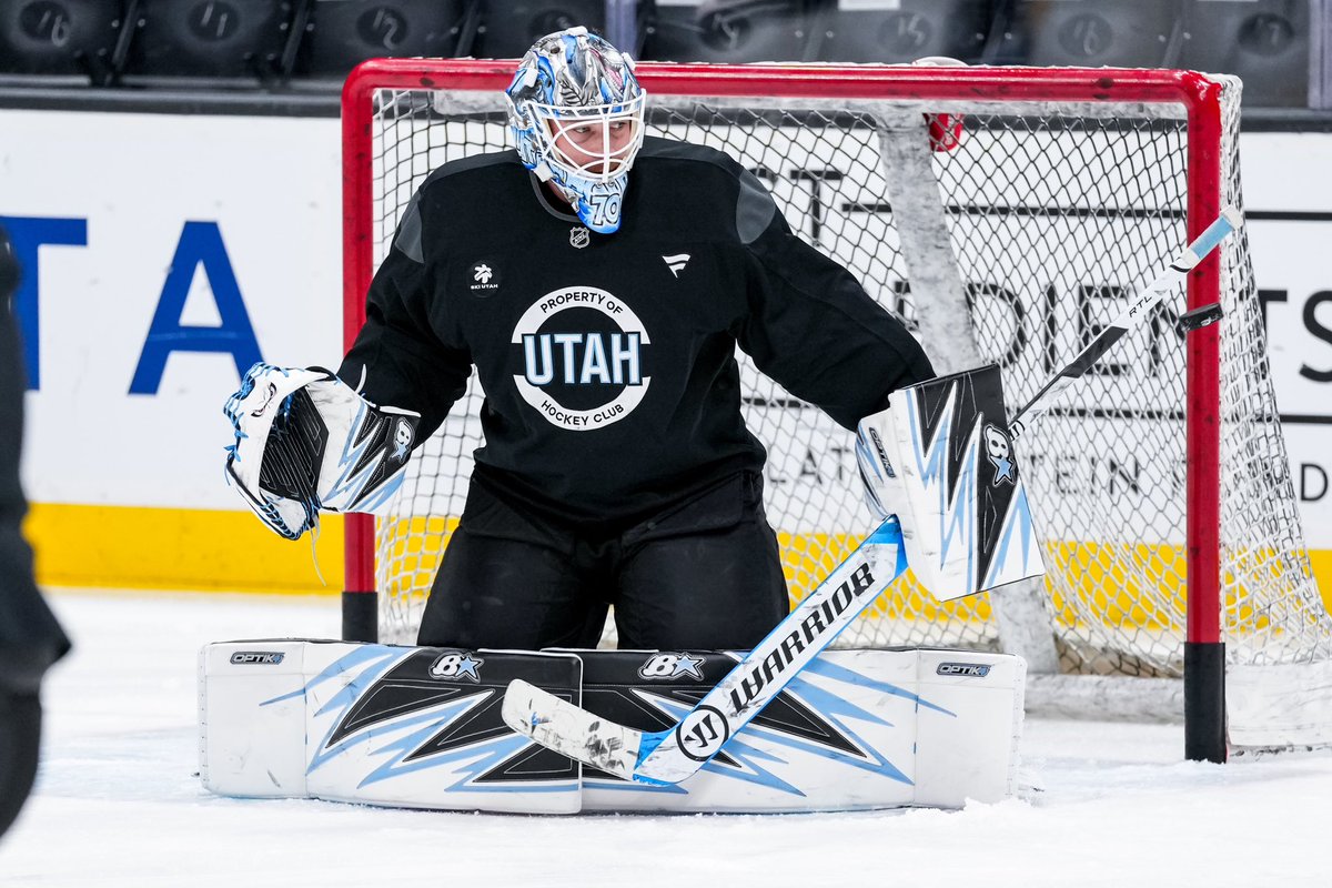 utahmammoth's tweet photo. Morning skate goalie content 😃 https://t.co/u59TStg7gp