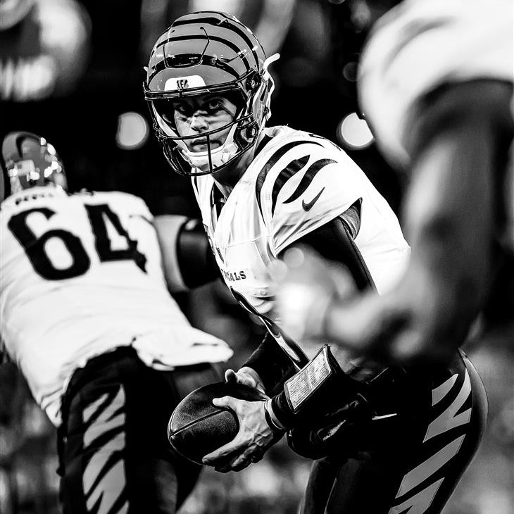 9th of the month, happy Joe DEY to all who celebrate.

#WhoDey x <a href="/JoeyB/">Joey Burrow</a>