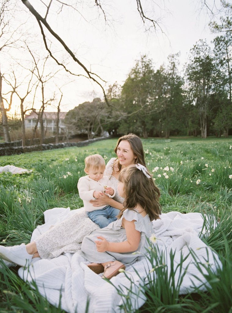Embracing the little moments, the big dreams, and everything in between. Here's to living life with intention and heart. ✨

carlyrosephotography.com

Photography: @carlyrosephotography 
#WhiteWrenCollaborative member

#photostudio #TheWhiteWren