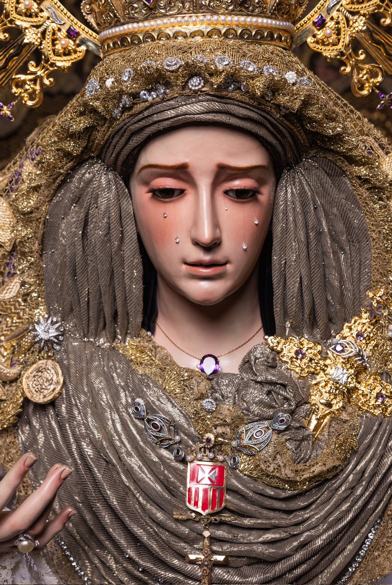 ArchiSangre's tweet photo. 🔴 NOTICIA | María Santísima de Consolación y Lágrimas ya se encuentra, bajo un cielo malva, aguardando un nuevo Miércoles Santo.

#CofradíasMLG #ArchiSangre https://t.co/N7FqEVNjXK