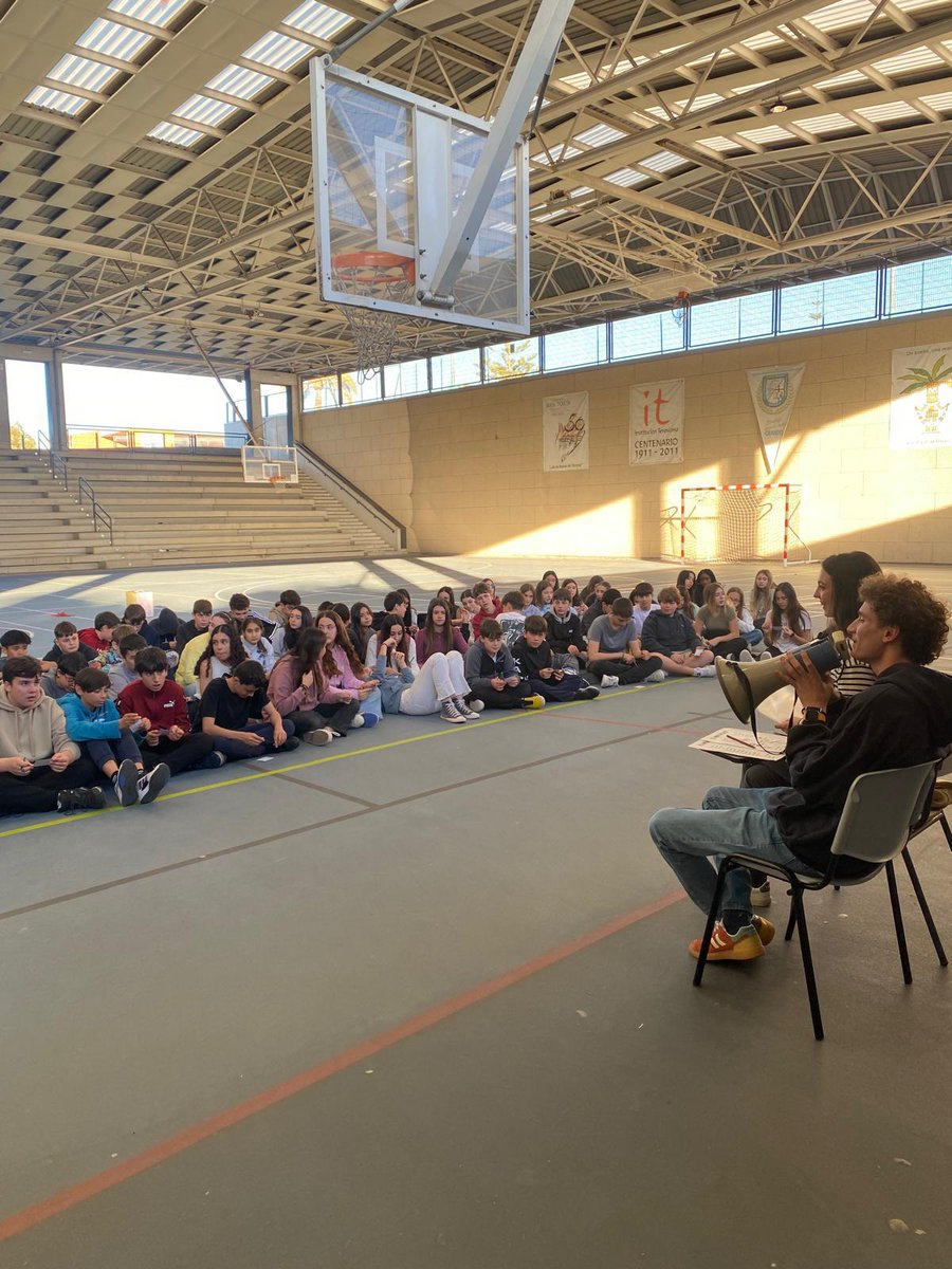 acitjoven's tweet photo. El fin de semana del 29 al 30 de marzo hubo un encuentro de la zona Levante con los jóvenes de Alicante y Valencia 💚😊

Fue una gran experiencia en la que vivieron y compartieron buenos momentos y emociones ✨💪🏼

¡Deseando que haya más en el futuro! 🙃 🔜 https://t.co/W414w14aLM
