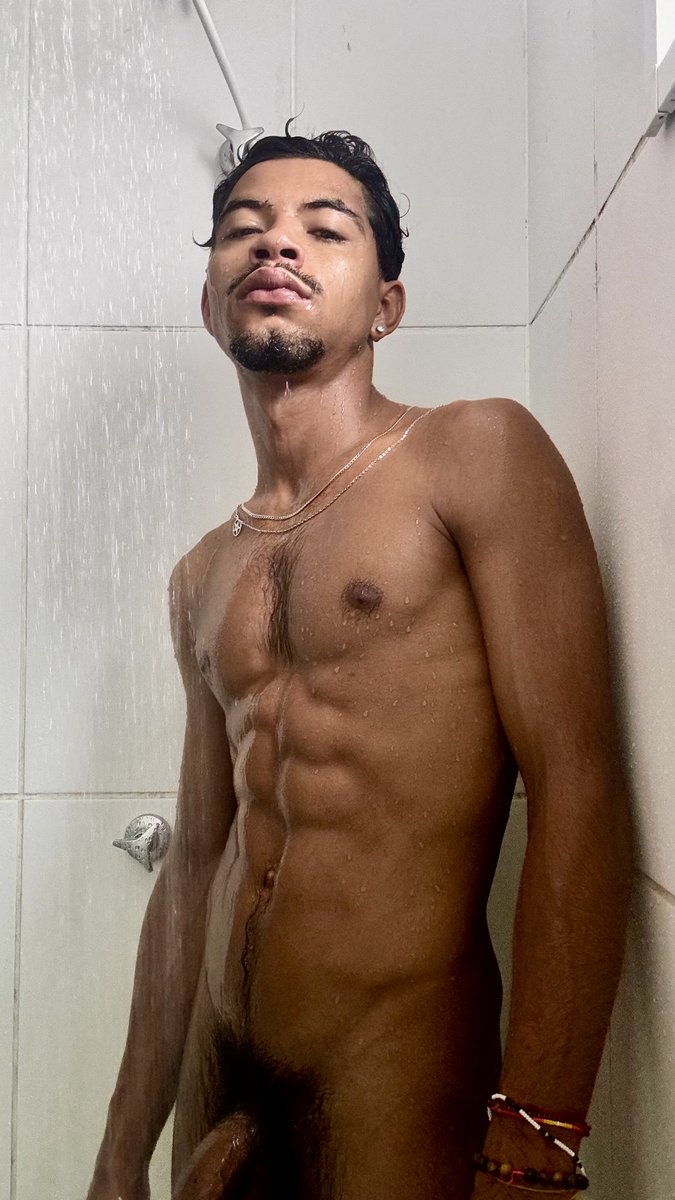 lllubama (@7emrio) on Twitter photo 