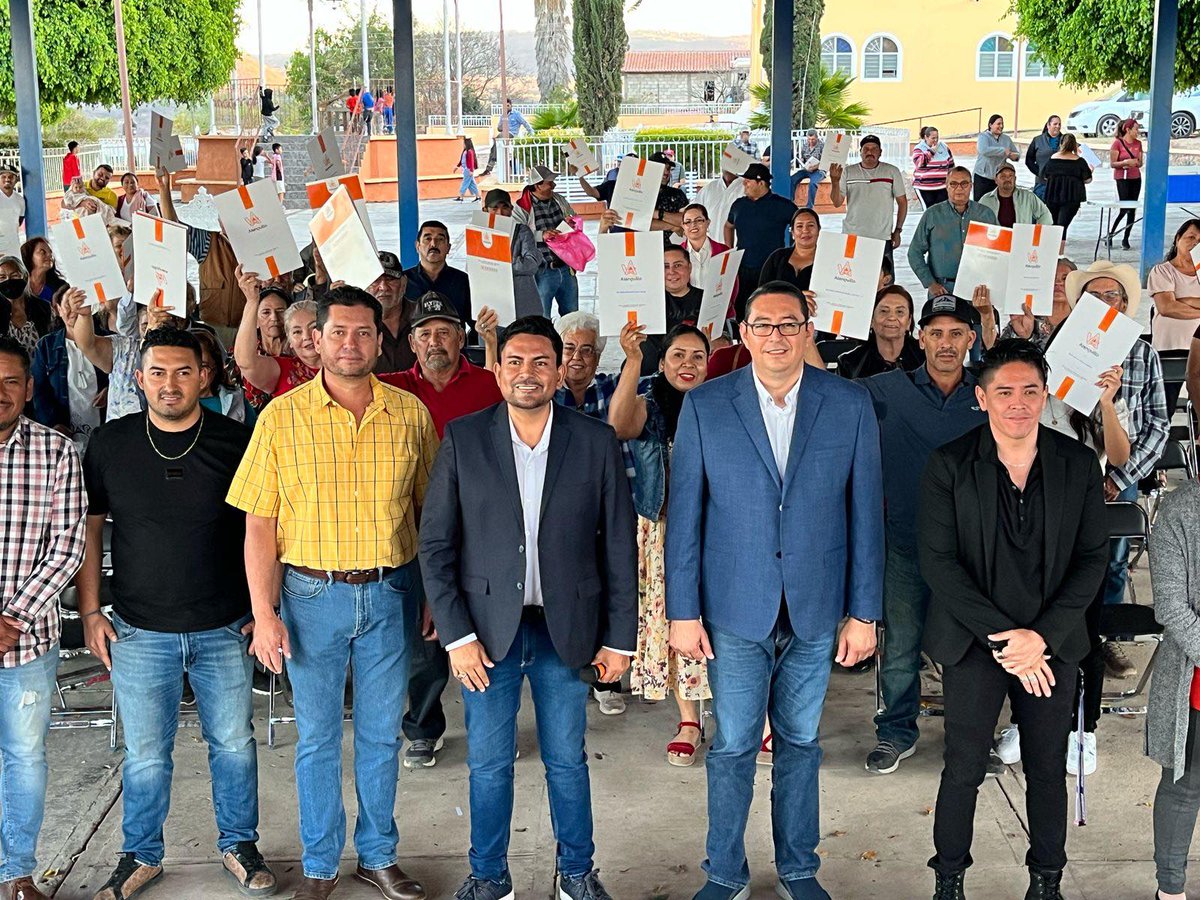 Entrega de 220 Títulos de Propiedad en el municipio de Atenguillo. Felicidades a todas las familias que hoy cuentan con certeza jurídica de sus propiedades.