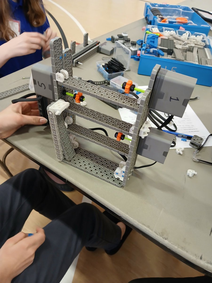 TroyRobots's tweet photo. 1st place Systems Control technology to the girl powered team! https://t.co/JA6QoULUZ1
