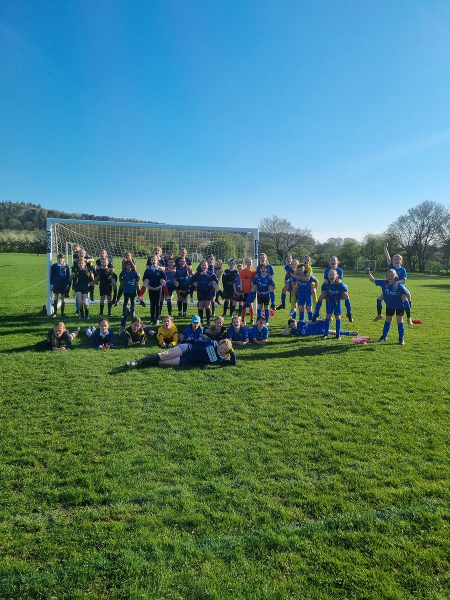 SW girls football partnership-St Nicholas Alcester tweet media