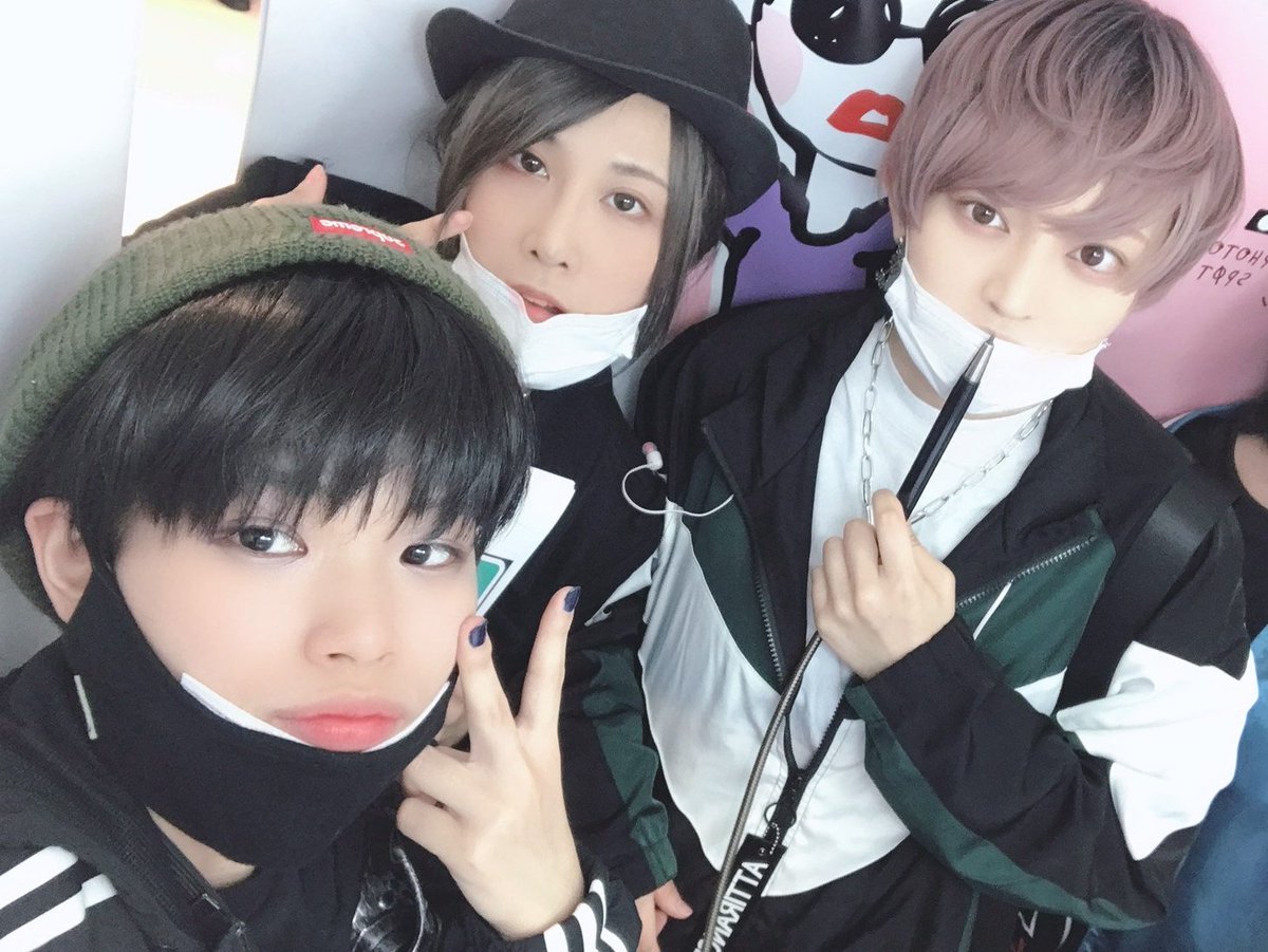AnmiShinto's tweet photo. 来月の立川で久しぶりに一緒のイベントだと勝手に楽しみにしていました。
少し間でも一緒にユニットを組めたこと、イベントでも共演できたこと、一緒に歌えたこと。とても光栄でした。
本当にありがとうございました。
心よりご冥福をお祈りいたします。 https://t.co/I7Ra5IXW0U