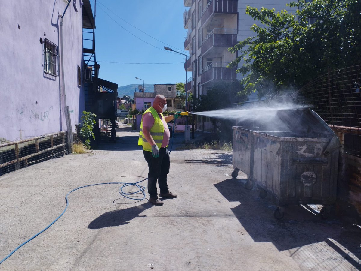 baykanbld's tweet photo. Bahar aylarının gelişiyle birlikte böcek,sinek ve haşerelere karşı ekiplerimiz tarafından temizlik çalışmalarına başlandı.

Hemşehrilerimizin rahatı ve huzuru için çalışmalarımıza devam ediyoruz. https://t.co/oTIKMm837A