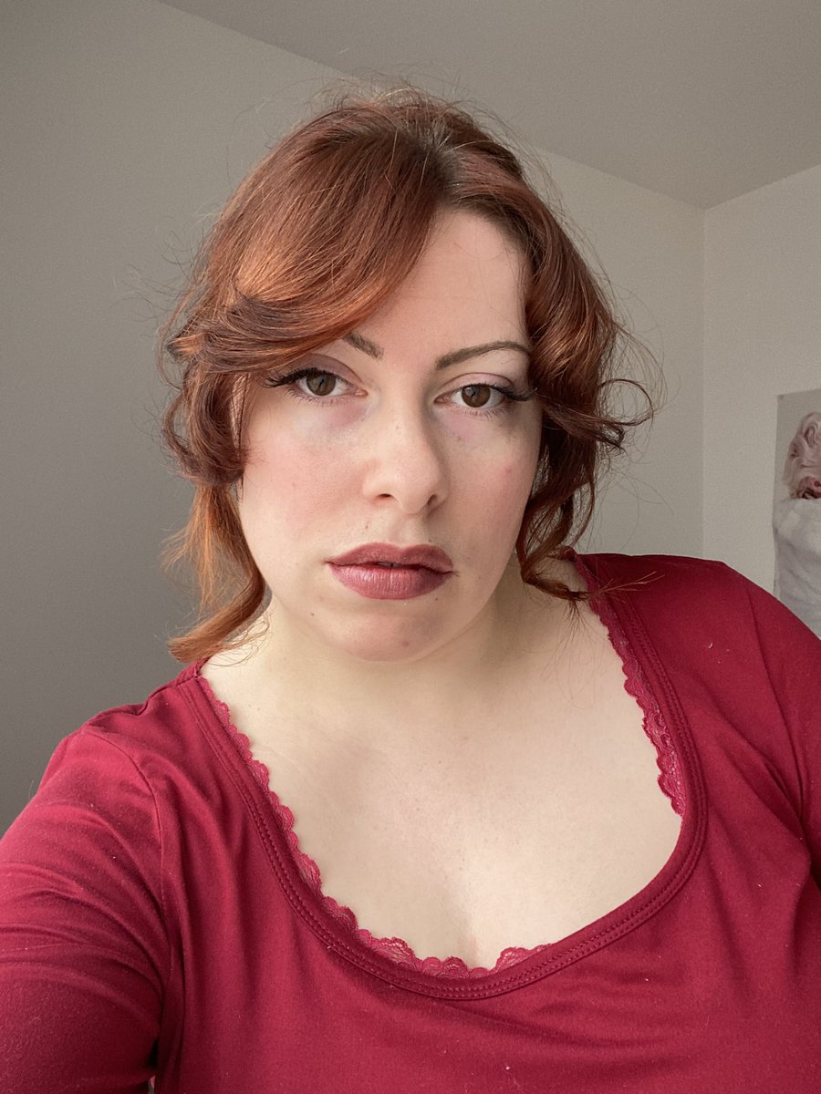loreleirosefine's tweet photo. 8 novembre 2024 vs 8 avril 2025 https://t.co/IVkKXDeC8L
