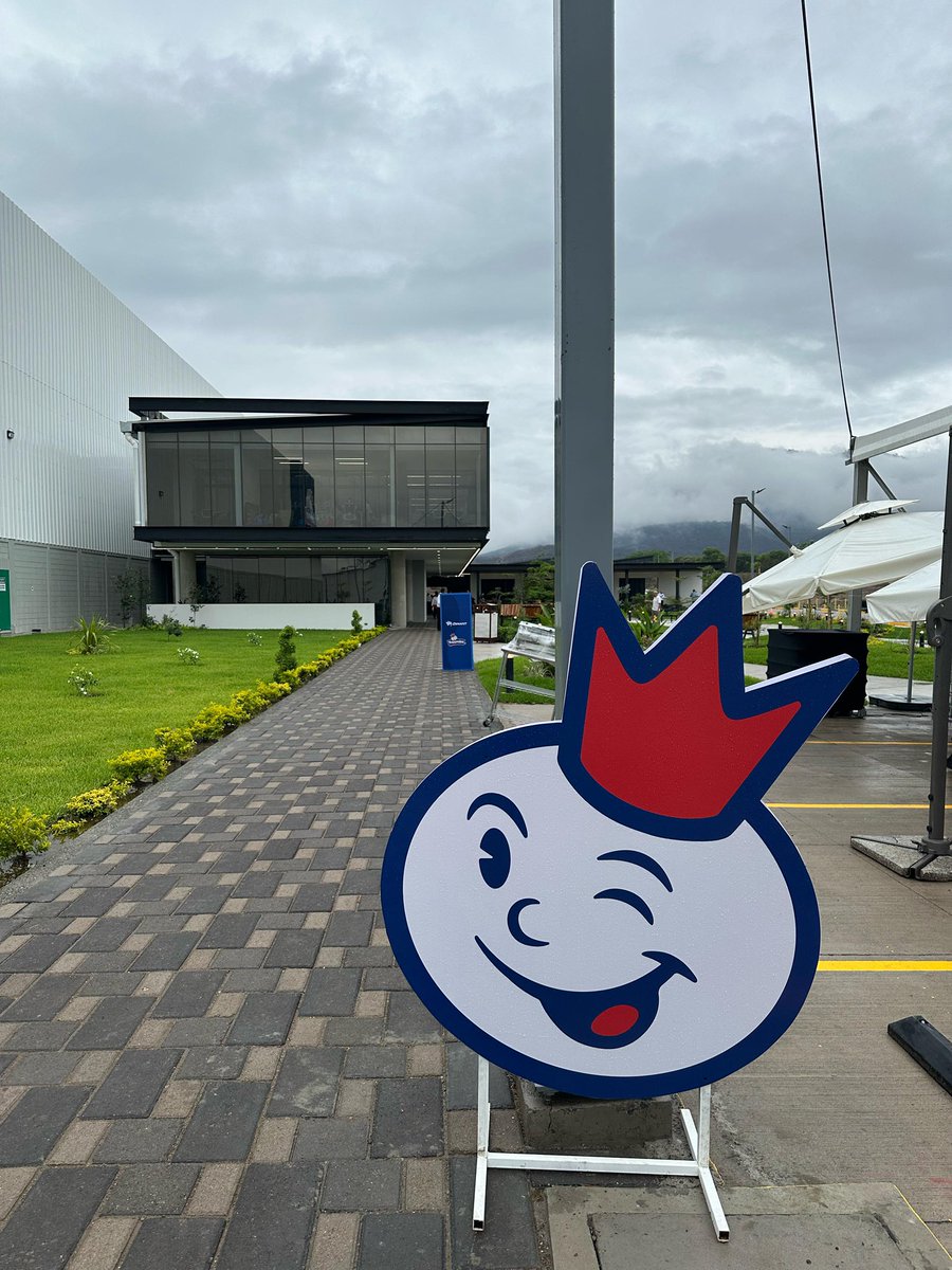 jorge_faraj's tweet photo. Muchas felicidades a Grupo Dinant por su expansión con la apertura de su nueva planta en Comayagua.
Una importante inversión que reafirma el compromiso de una gran familia hondureña con el país y demuestra la fortaleza del sector empresarial nacional. ¡Más empleos y desarrollo para Honduras!