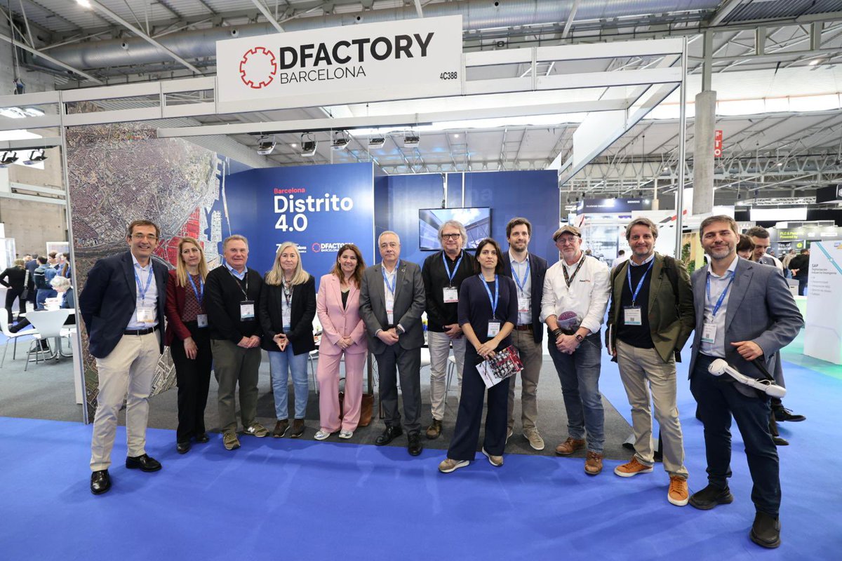 Esta mañana en el <a href="/AdvanFactories/">Advanced Factories</a> el delegado especial del Estado en el <a href="/ConsorciZF/">Consorci de la Zona Franca de Barcelona</a> <a href="/pere_navarro/">Pere Navarro Morera</a> y nuestra directora general <a href="/SorigueBlanca/">Blanca Sorigué Borrell</a>, conjuntamente con algunas de las empresas del ecosistema de la Zona Franca, han presentado el Distrito 4.0