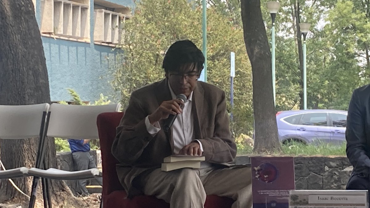 IIBI_UNAM_MX's tweet photo. El #IIBI presente en la 📚✨ X Feria del Libro en Ciencias Sociales del @IISUNAM
En mesa redonda, el Dr. Jonathan Hernández, el Dr. Isaac Becerra y el Dr. Hugo A. Guadarrama, investigadores del IIBI, nos hablan sobre las actividades y publicaciones editoriales del Instituto. https://t.co/2KZJa2KAix